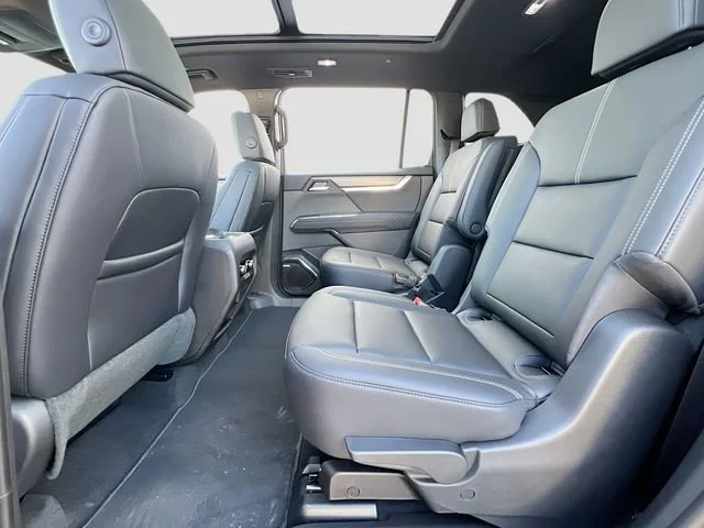 2026 GMC Acadia Elevation - Photo 17