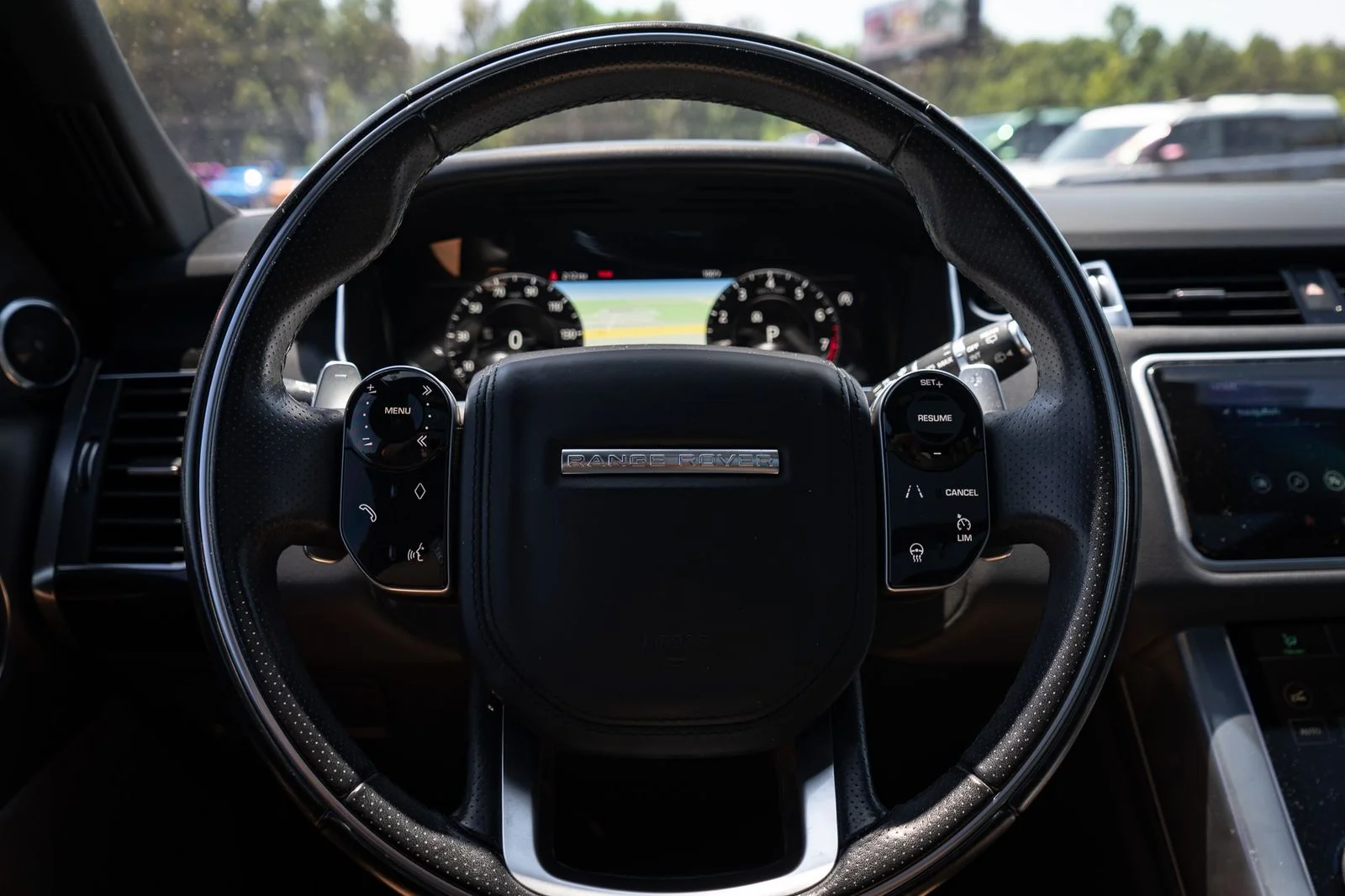 Used 2022 Black Land Rover HSE Silver Edition image 29