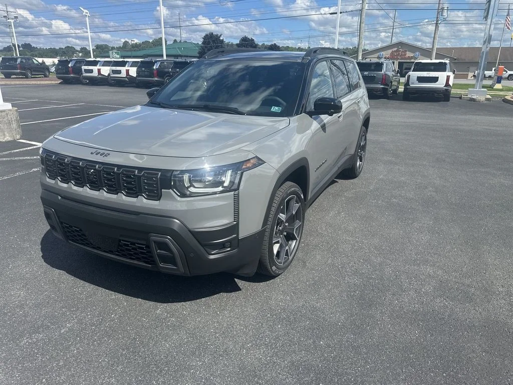 New 2026 Sting-Gray Clear-Coat Exterior Paint Jeep Overland image 4