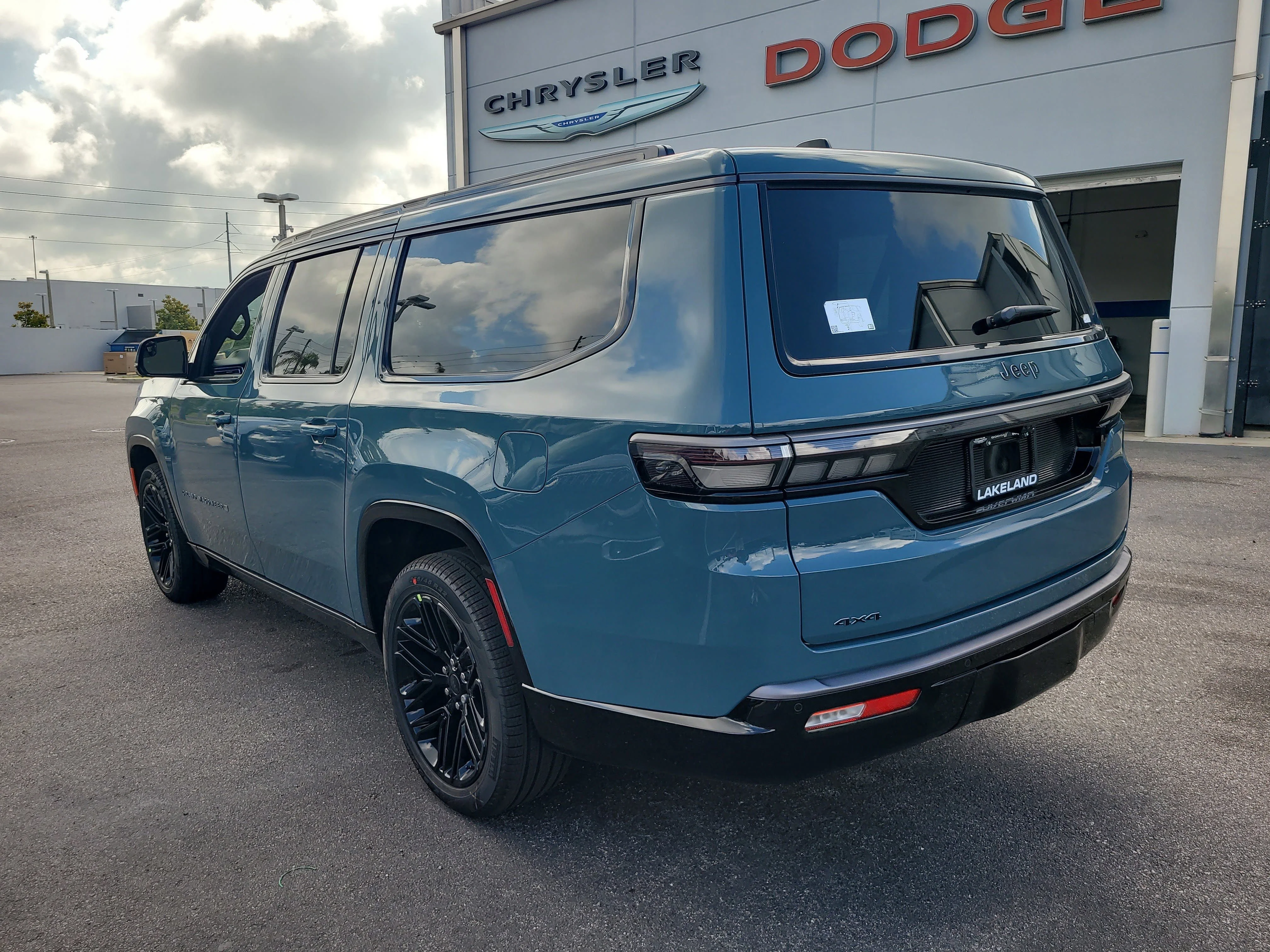 New 2026 Steel Blue Jeep Limited Reserve image 8