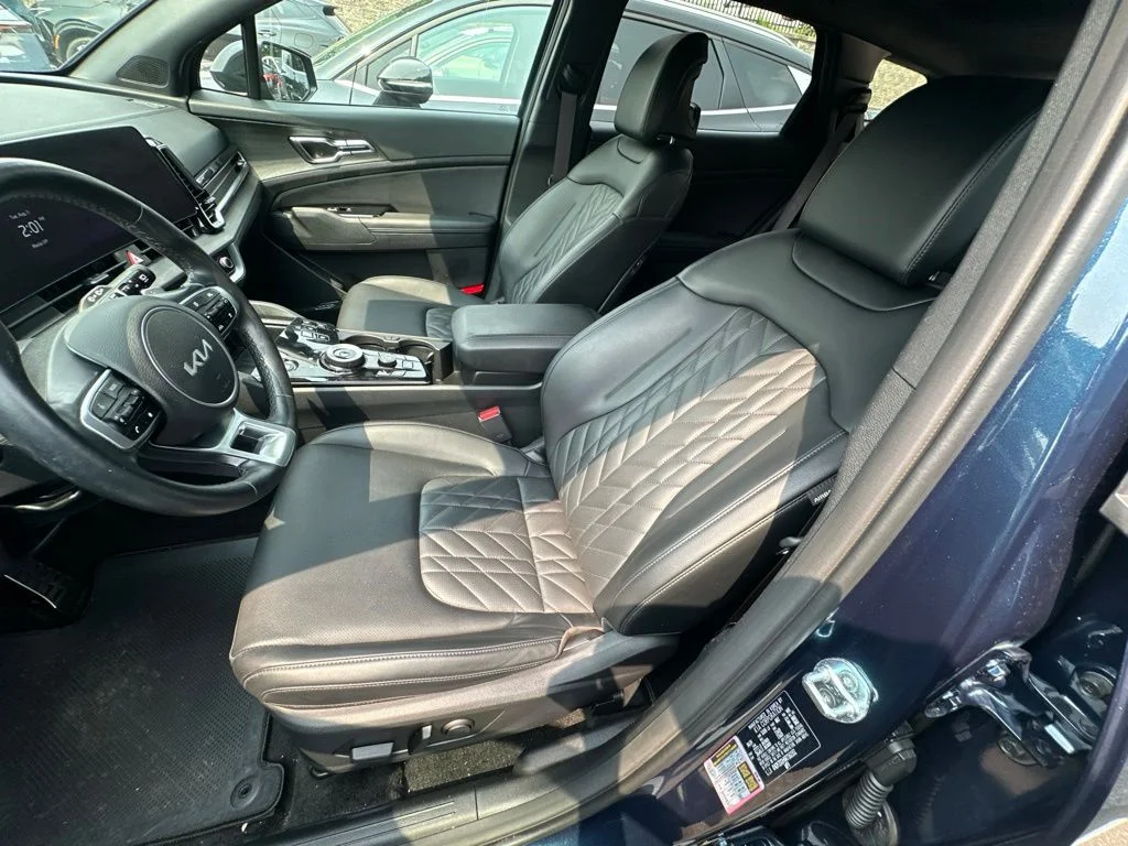Used 2024 Blue Kia X-Line Prestige image 9