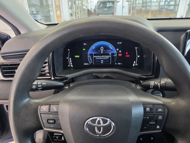 Used 2025  Toyota LE image 10