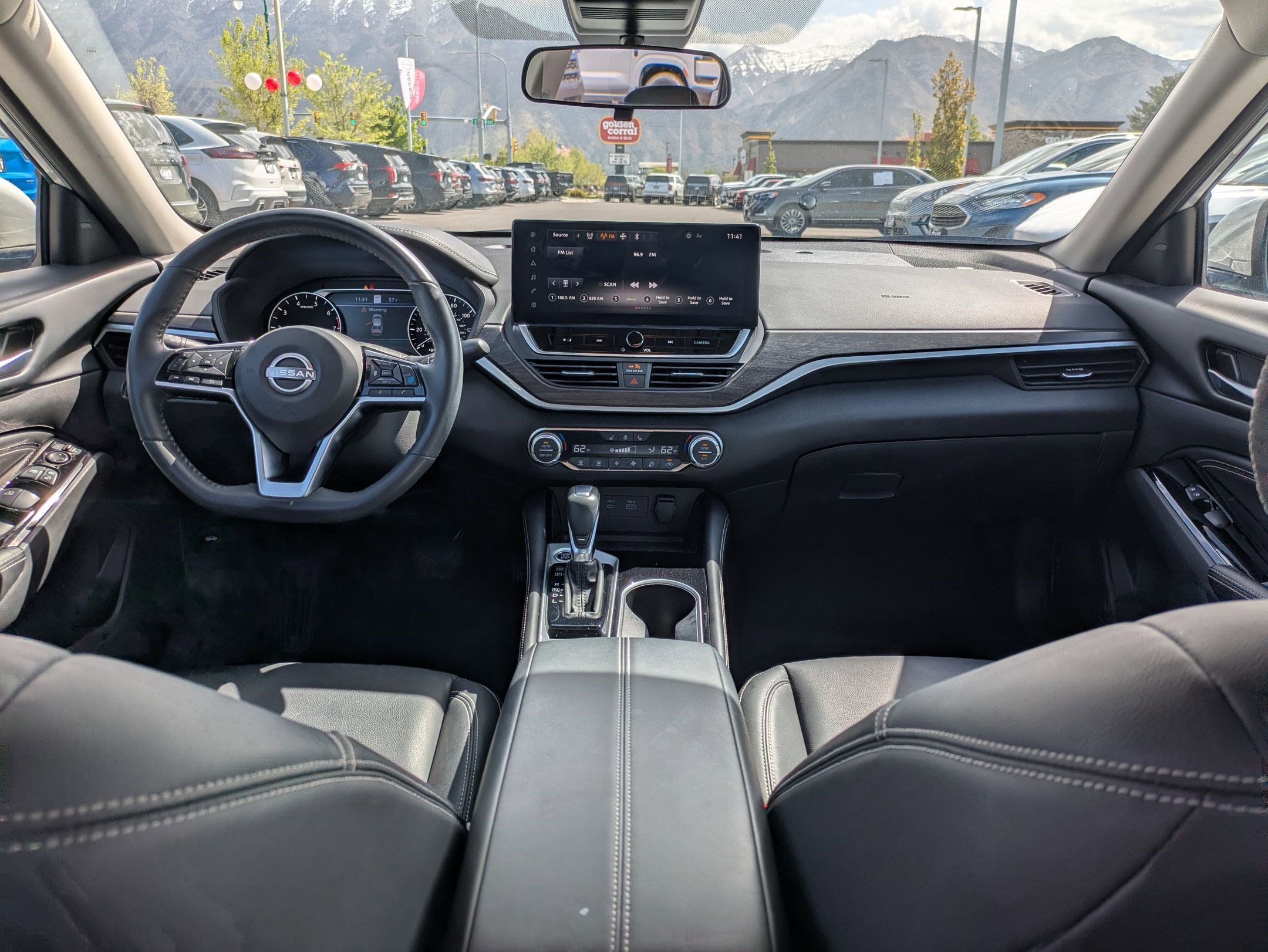 Used 2023 Brilliant Silver Metallic Nissan 2.5 SL image 29