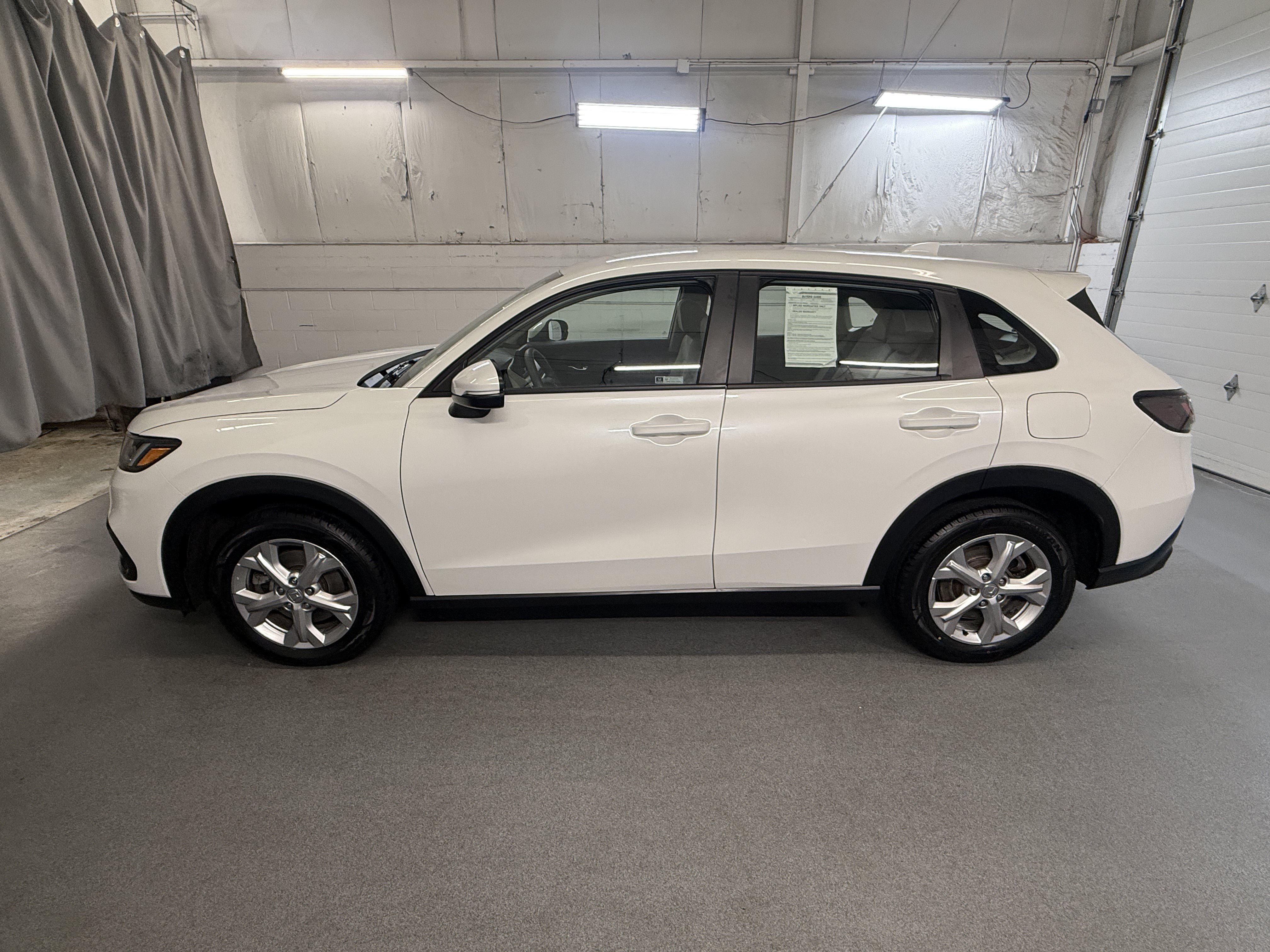 Certified Used 2023 Platinum White Pearl Honda LX image 31