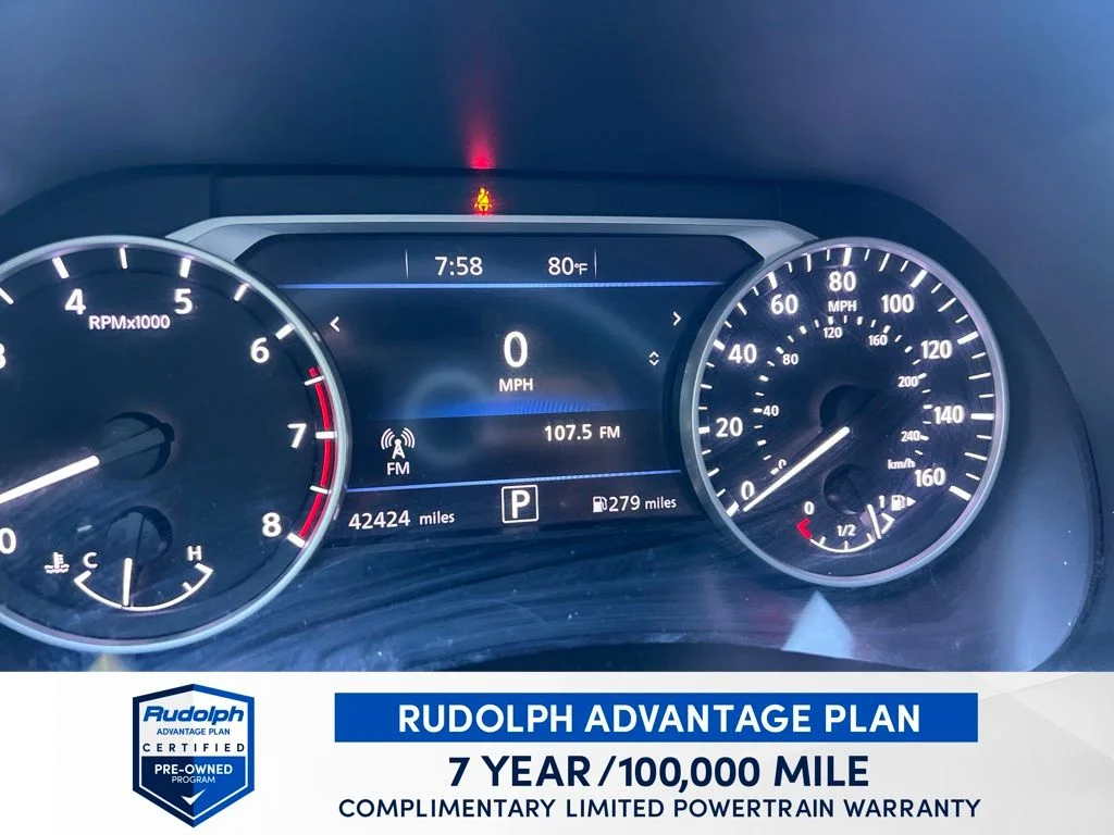 Used 2023 Red Nissan SV image 11