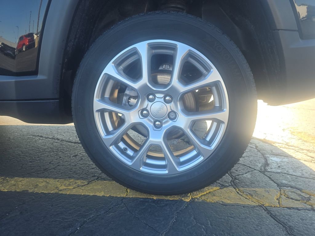 2023 Jeep Compass Latitude Lux - Photo 24