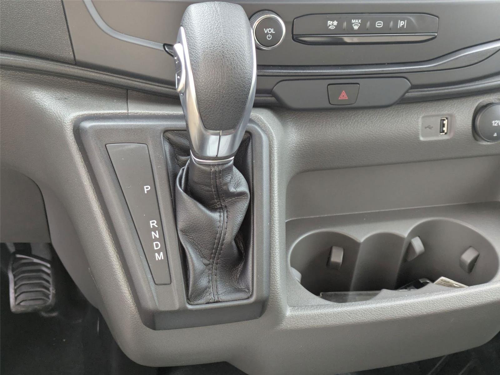 New 2026 Oxford White Ford Cargo Van image 22