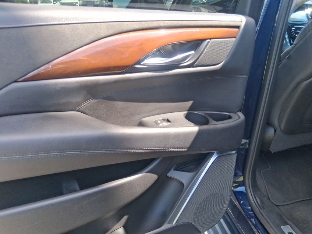 Used 2020 Blue Cadillac Luxury image 14