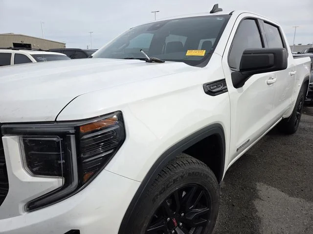 Used 2024 White GMC Elevation image 5