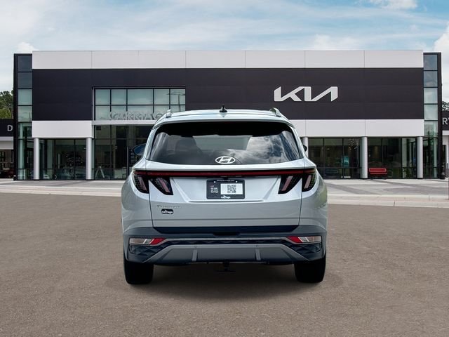 Used 2022 Silver Hyundai Limited image 7