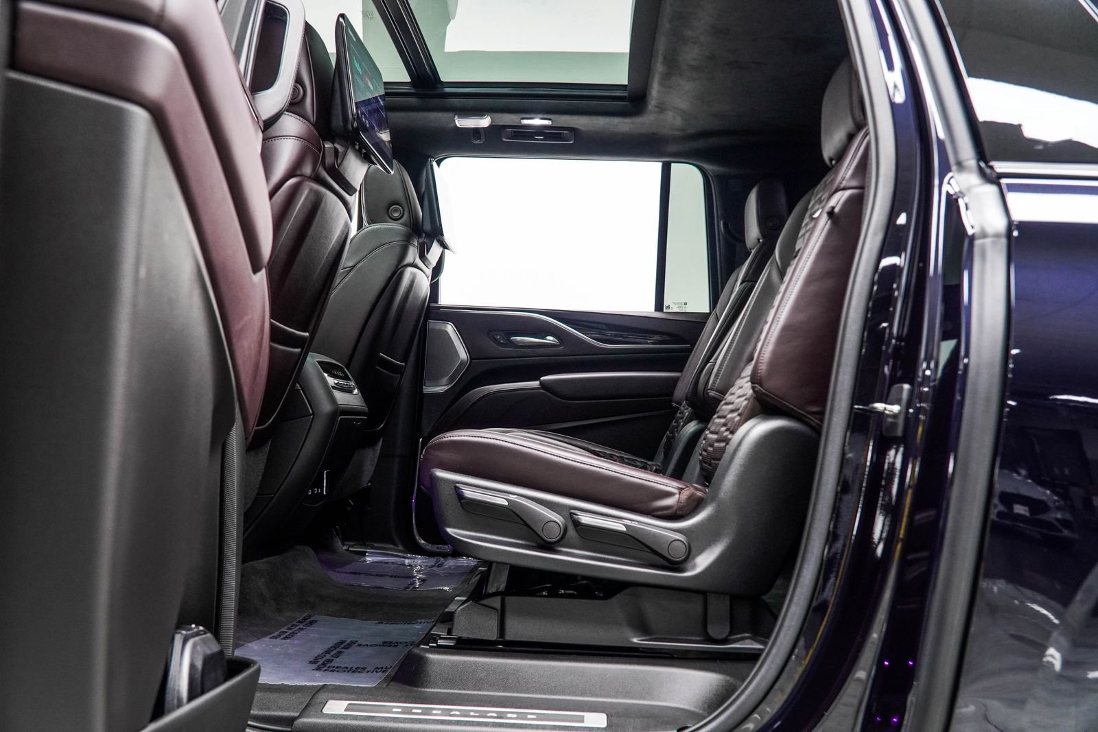 Used 2023 Blue Cadillac Sport Platinum image 49
