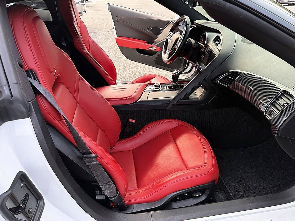 Used 2015 Arctic White Chevrolet Z51 2LT image 19
