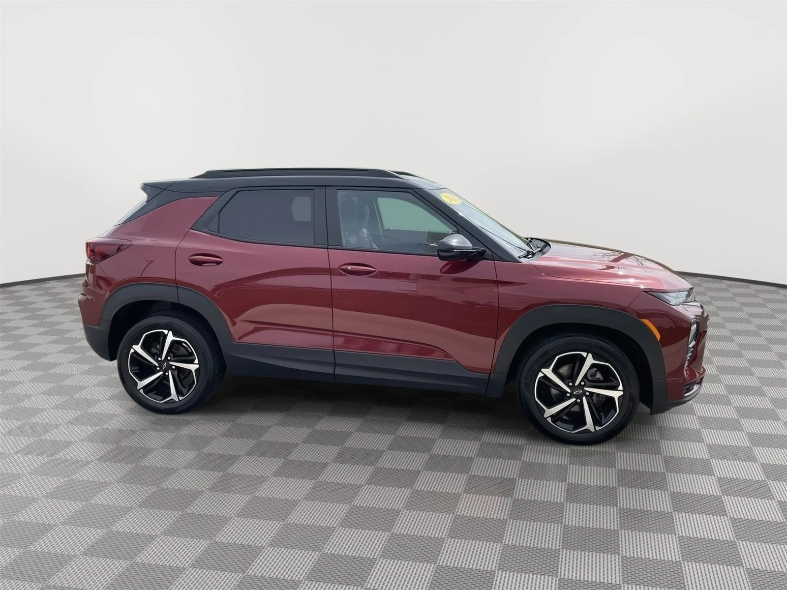 Used 2022 Crimson Metallic Chevrolet RS image 3