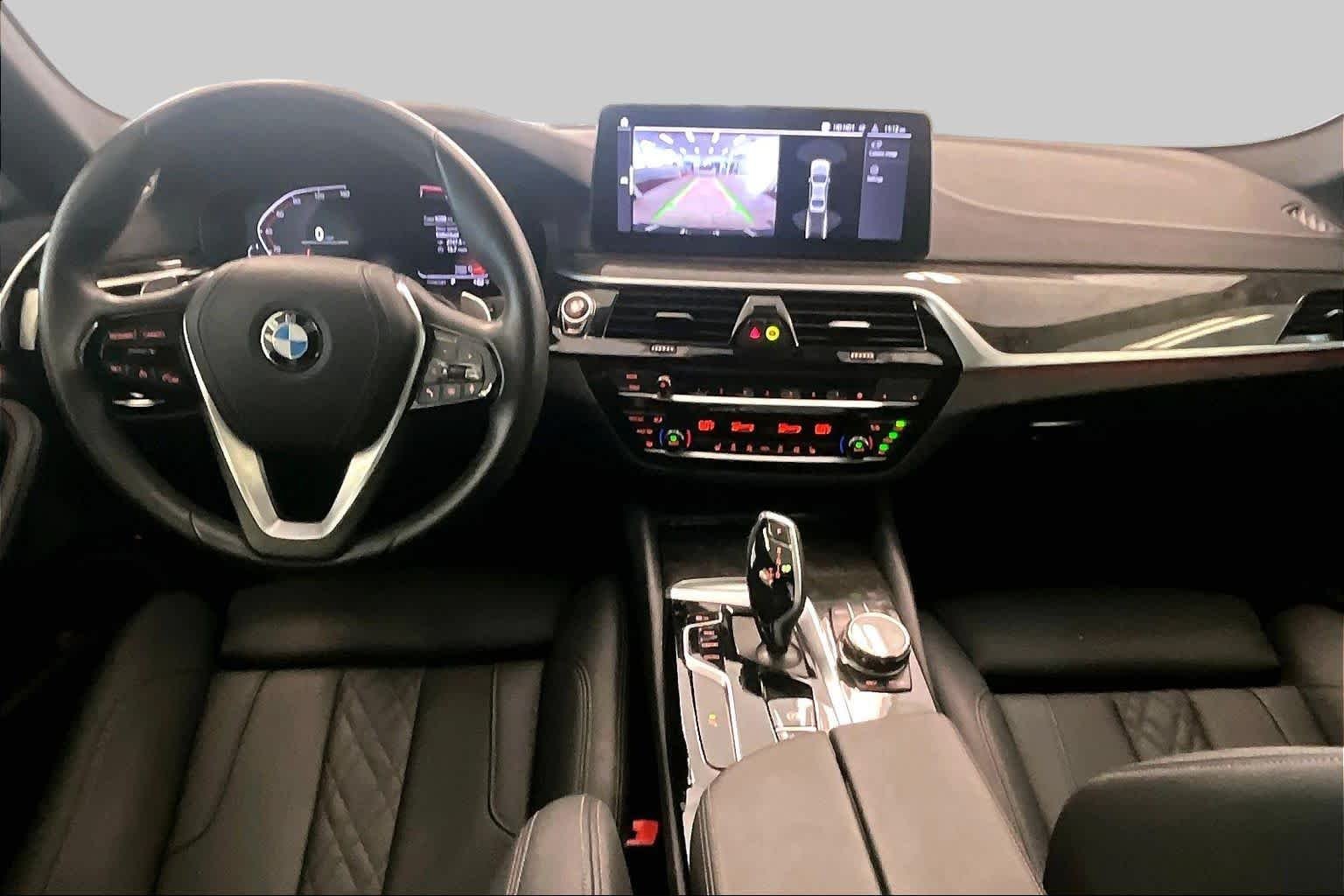 Used 2022 Bernina Grey Amber Effect Metallic BMW 530i image 13