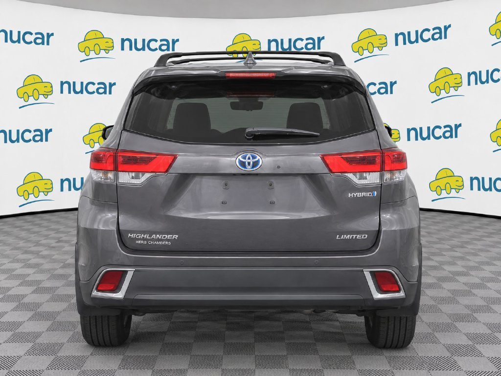 Used 2018 Gray Toyota Limited image 7