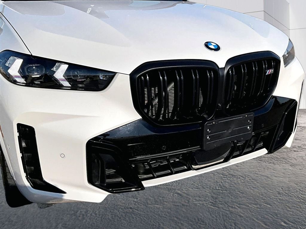 Used 2026 White BMW M60i image 20