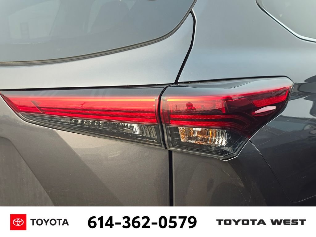 Used 2023 Gray Toyota L image 11