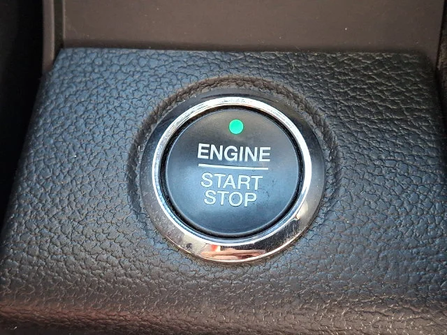 Certified Used 2021 Black Metallic Ford XLT image 24