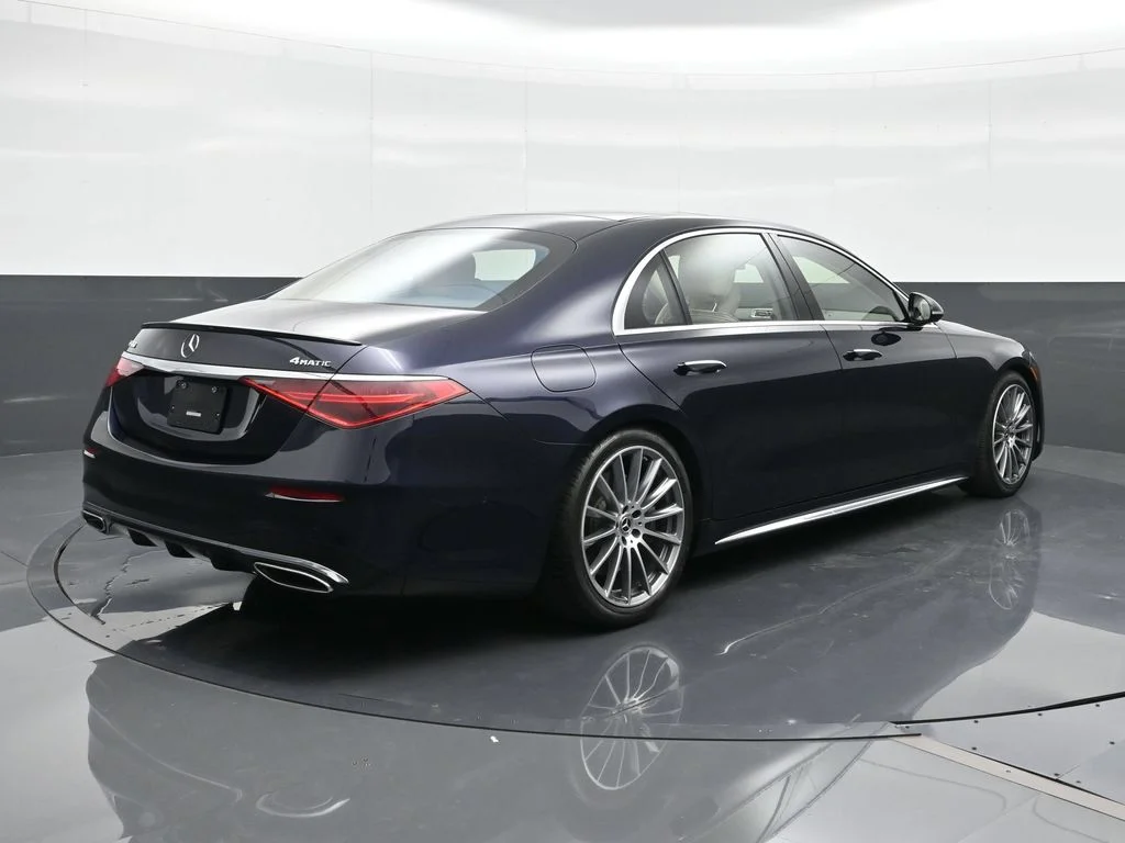 Used 2025 Blue Mercedes-Benz S 580 image 14
