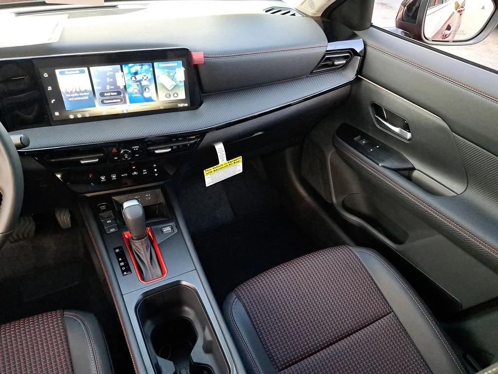2026 Nissan KICKS SR - Photo 17