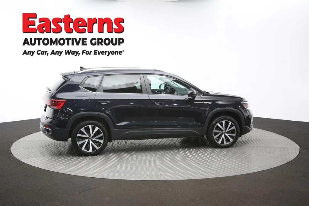 Used 2022 Black Volkswagen 1.5T SE image 40