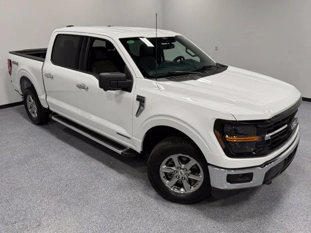Used 2024 White Ford XLT image 33