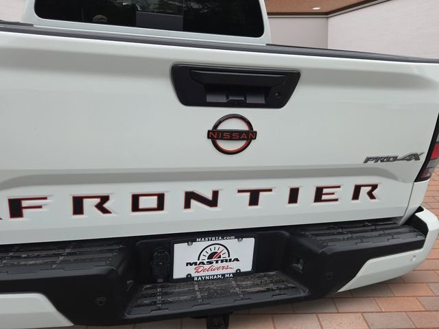 Used 2023 Glacier White Nissan PRO-4X image 5