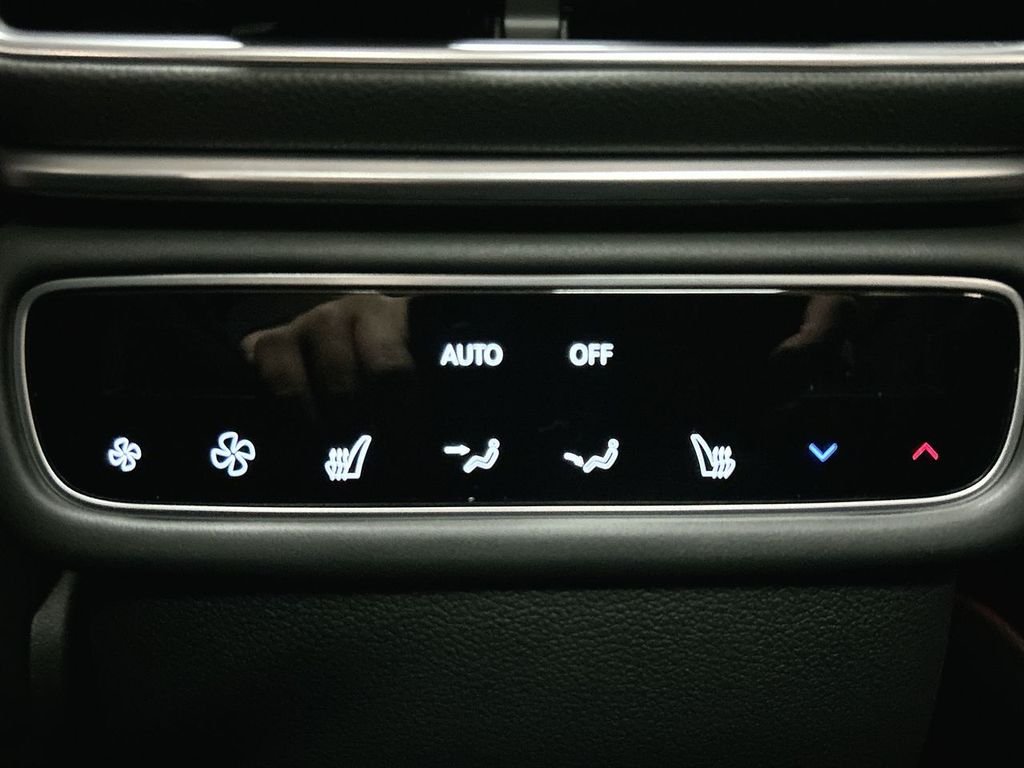 New 2026 Capri Blue Genesis 2.5T PRESTIGE image 37