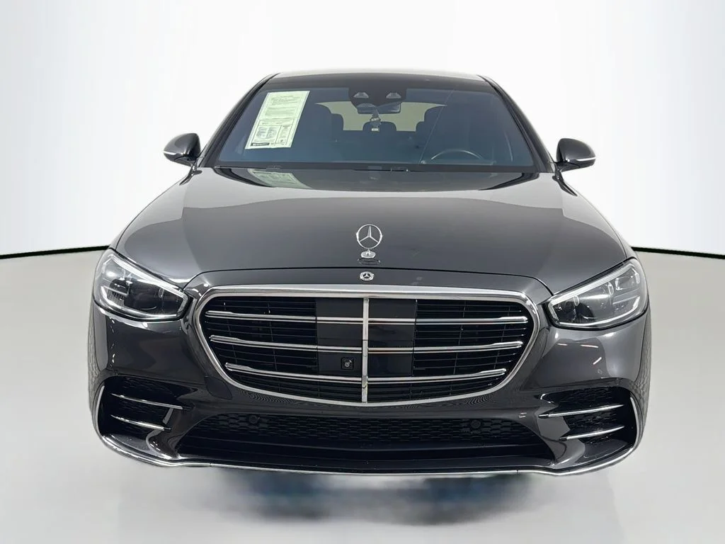 Used 2023 Gray Mercedes-Benz S 500 image 2