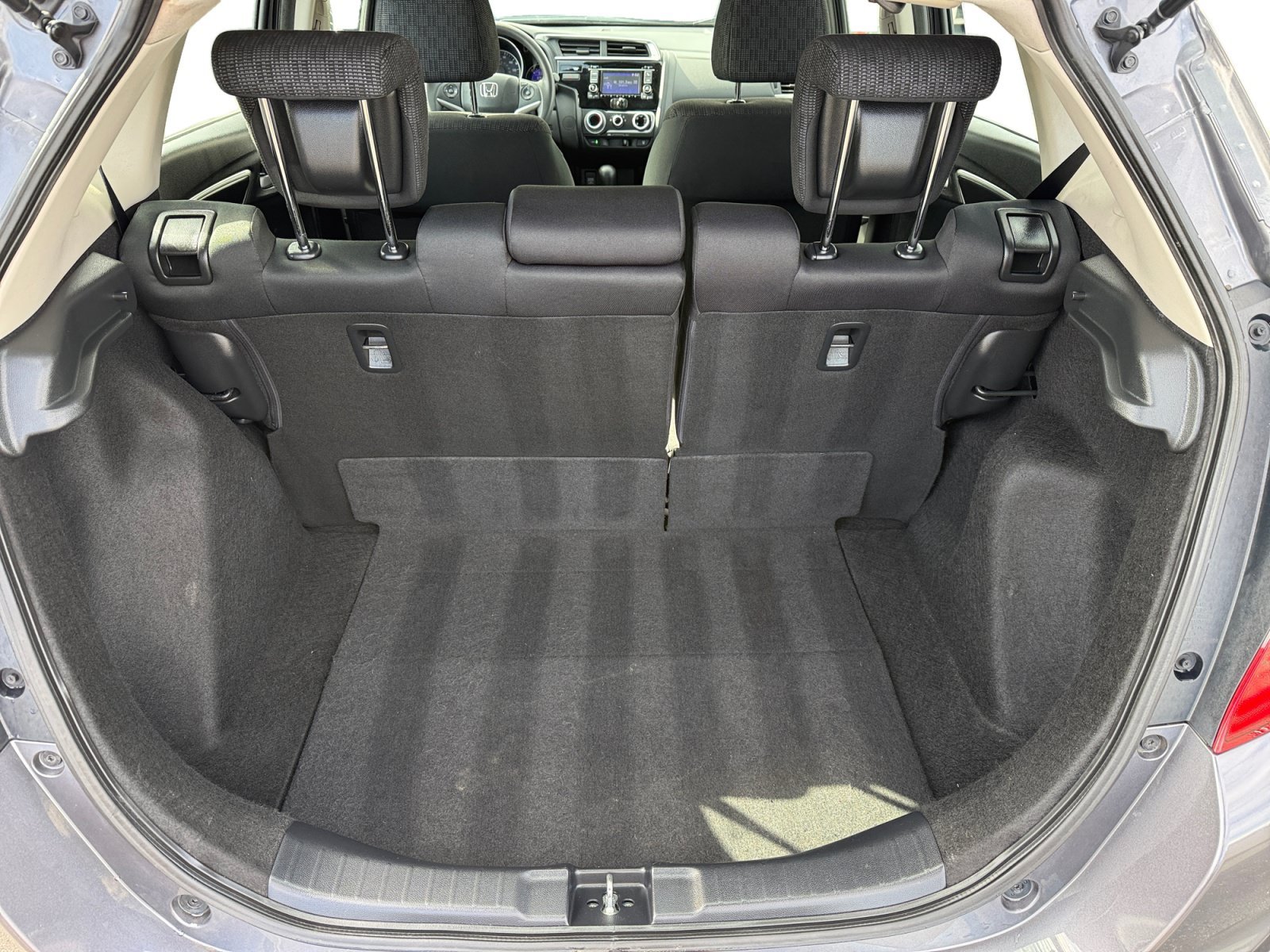 Used 2015 Modern Steel Metallic Honda LX image 17