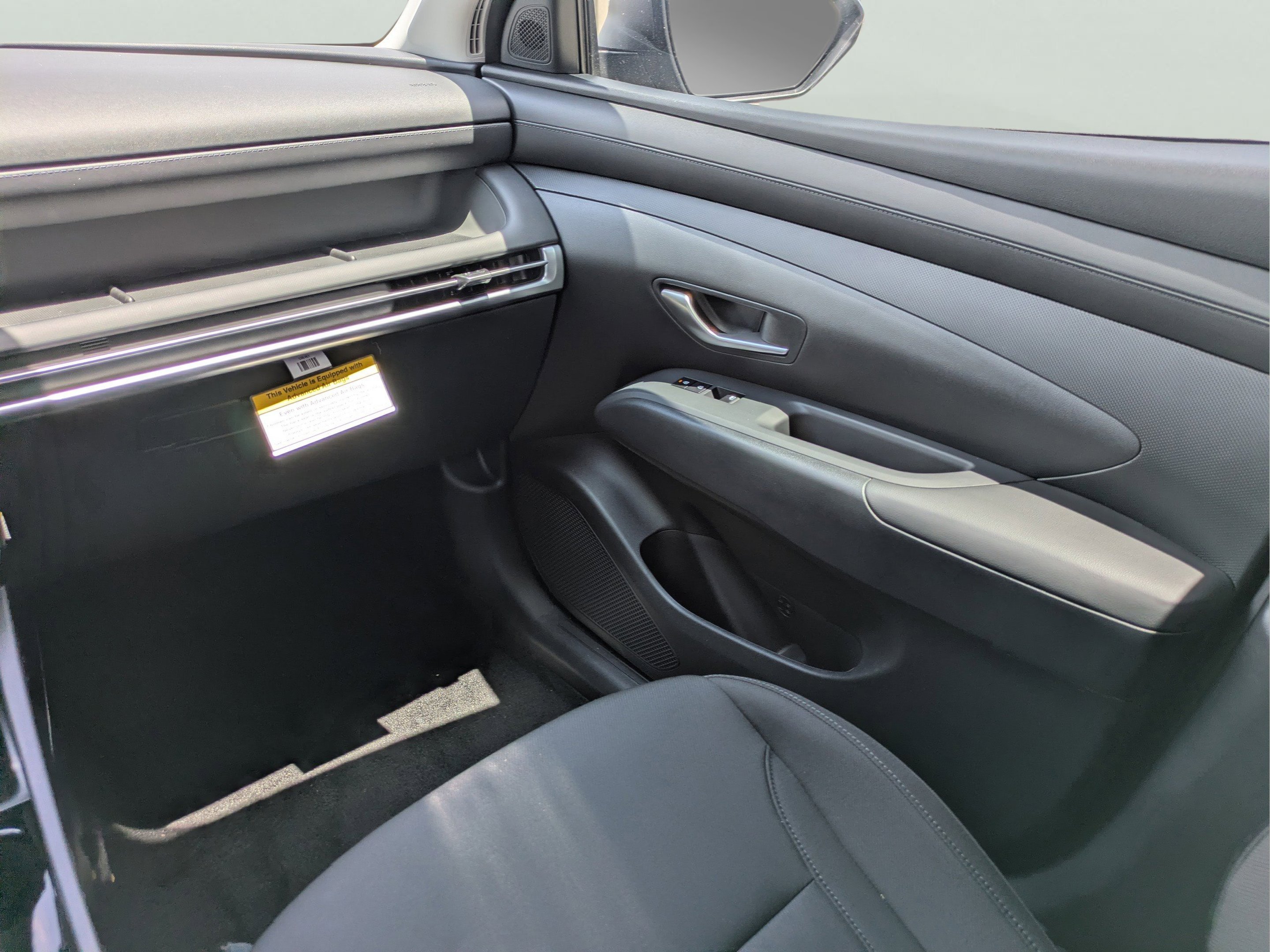 New 2026 Hampton Gray Hyundai SEL FWD image 25