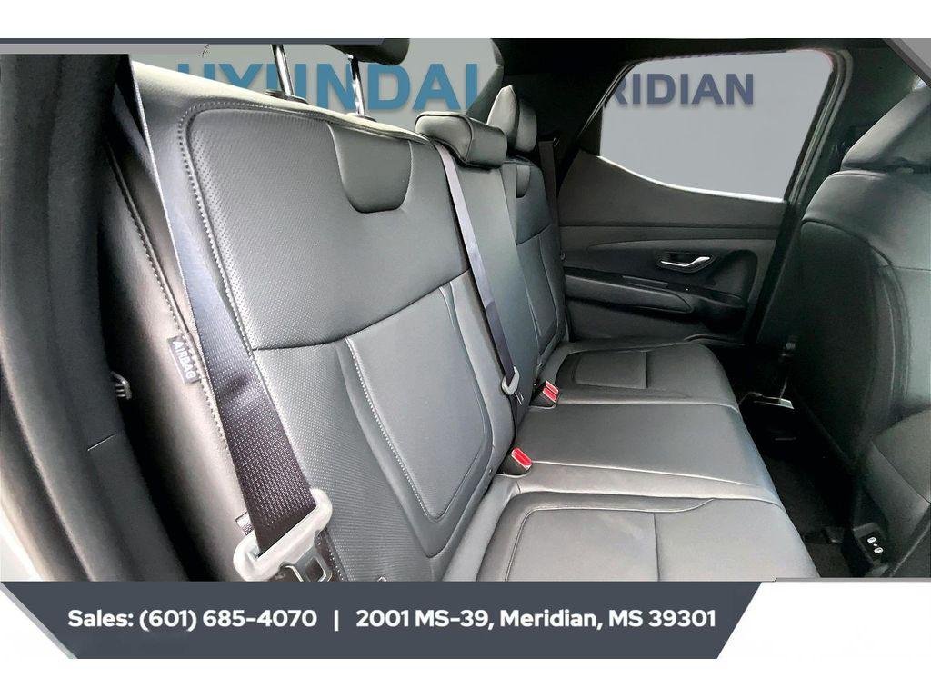 New 2027 HAMPTON GRAY Hyundai SE FWD image 8