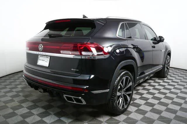 New 2026 Deep Black Pearl Volkswagen 2.0T SEL Premium R-Line image 3