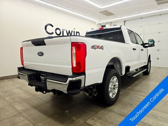 New 2026 Oxford White Ford F-250® XLT image 5