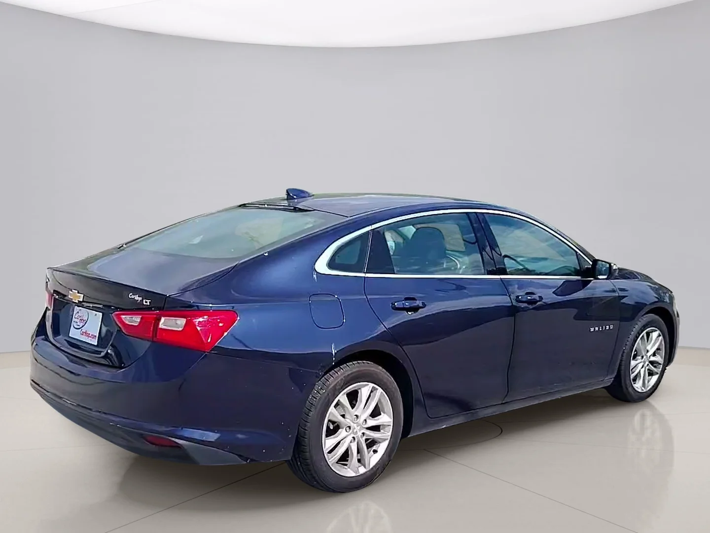 Used 2018 Blue Chevrolet LT image 5