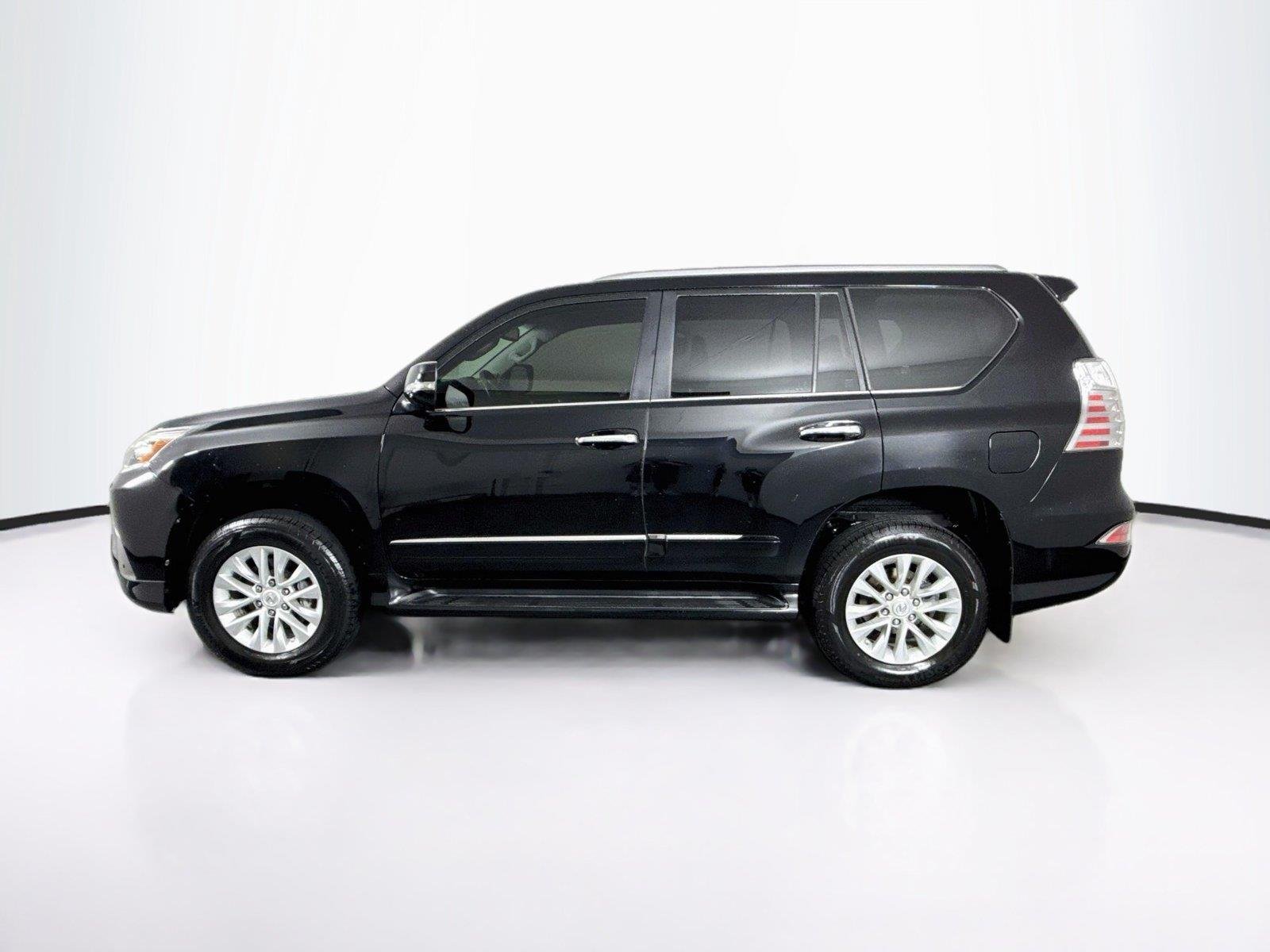 Used 2017 Black Onyx Lexus GX 460 image 14