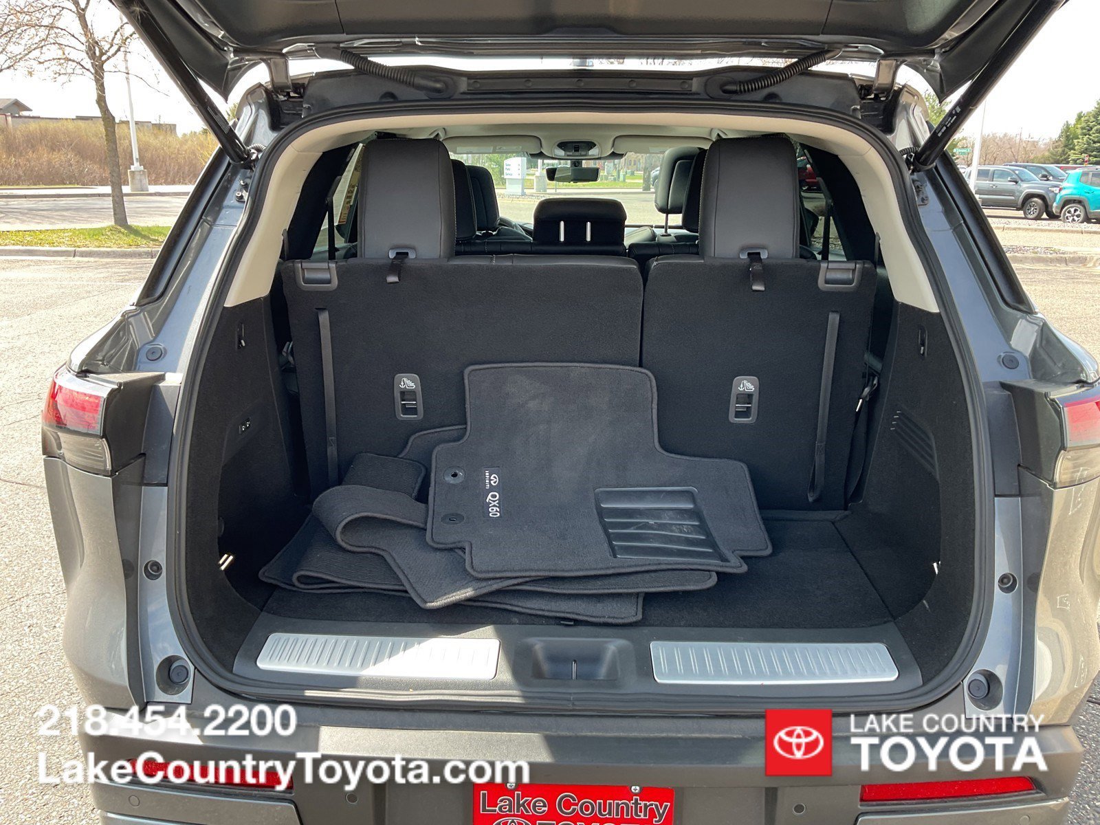 2025 INFINITI QX60 Sensory - Photo 11