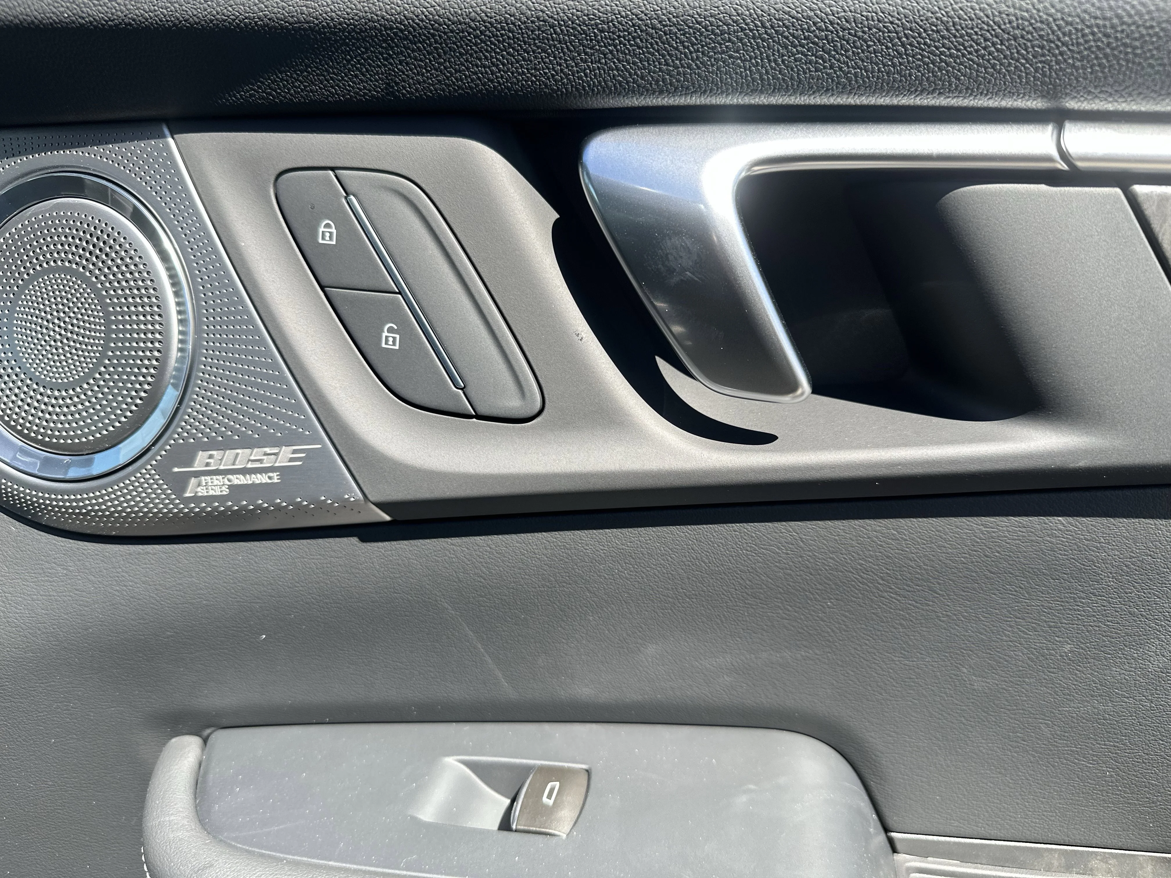 New 2026 Ebony Twilight Metallic Buick Avenir image 20