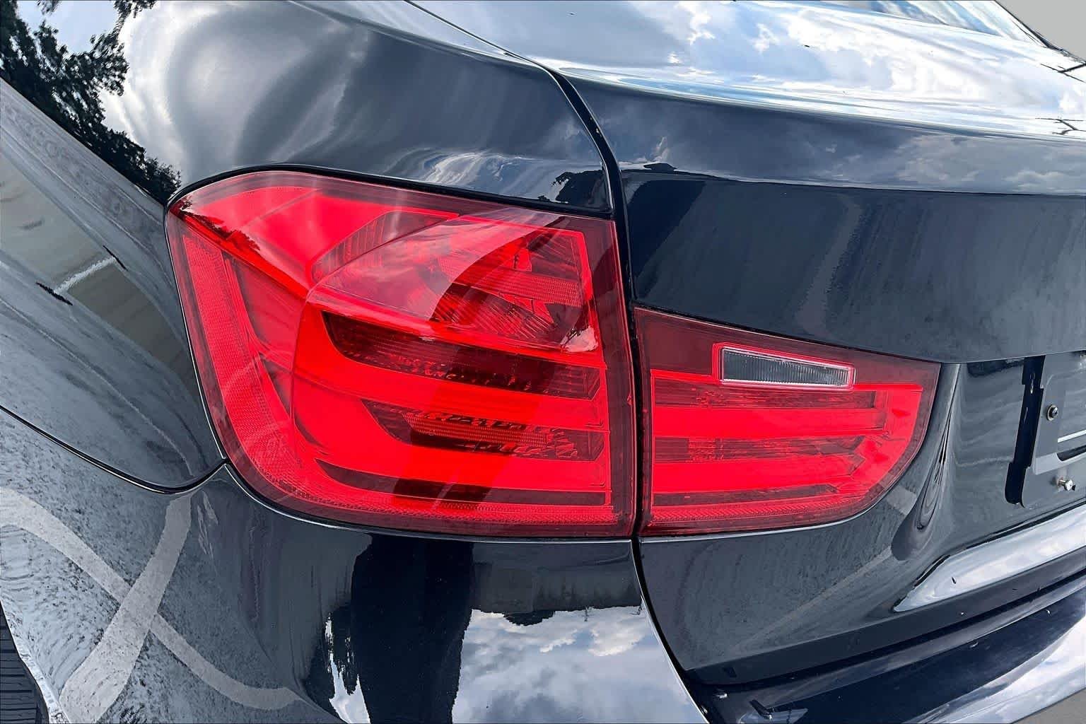 Used 2014 Black Sapphire Metallic BMW 335i image 27