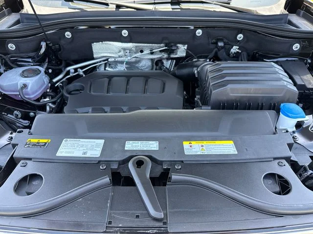 New 2026 Deep Black Pearl Volkswagen 2.0T SE image 14