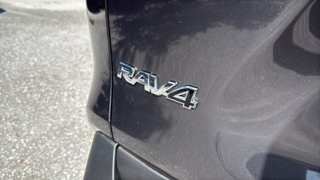 Used 2025 Magnetic Gray Metallic Toyota XLE image 7