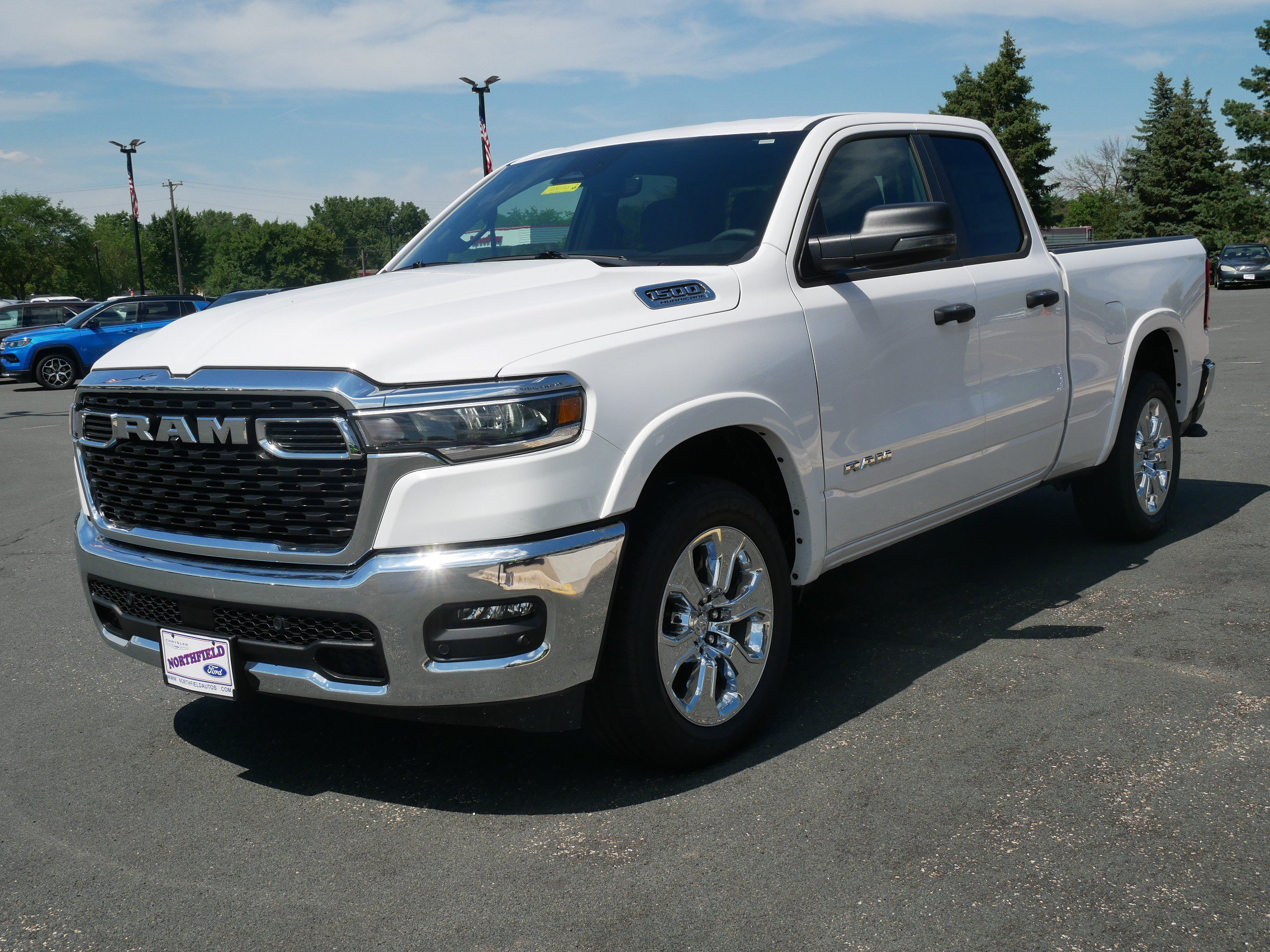 New 2026 Bright White Clear-Coat Exterior Paint RAM Big Horn image 4