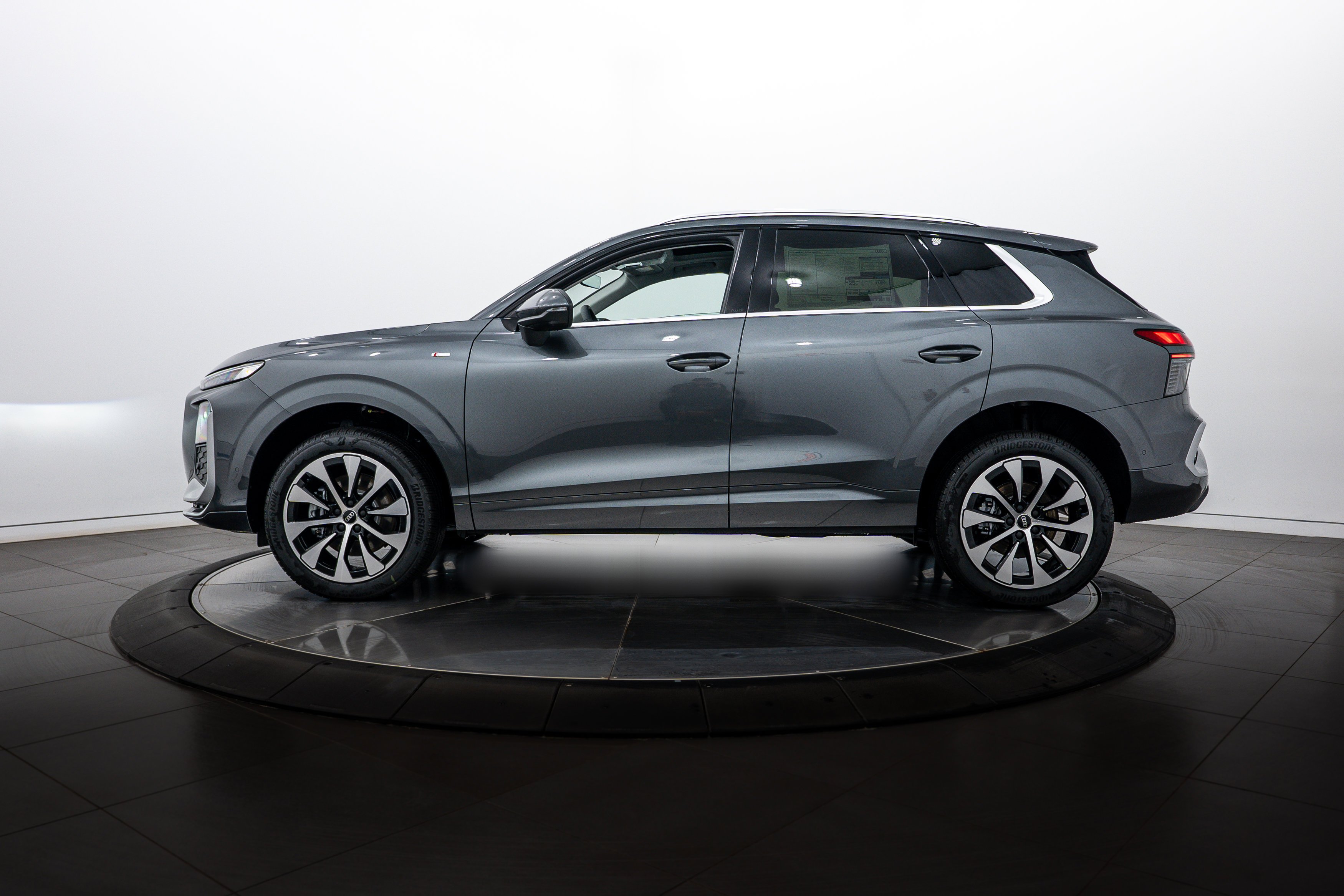 New 2026 Daytona Gray Audi S line image 7
