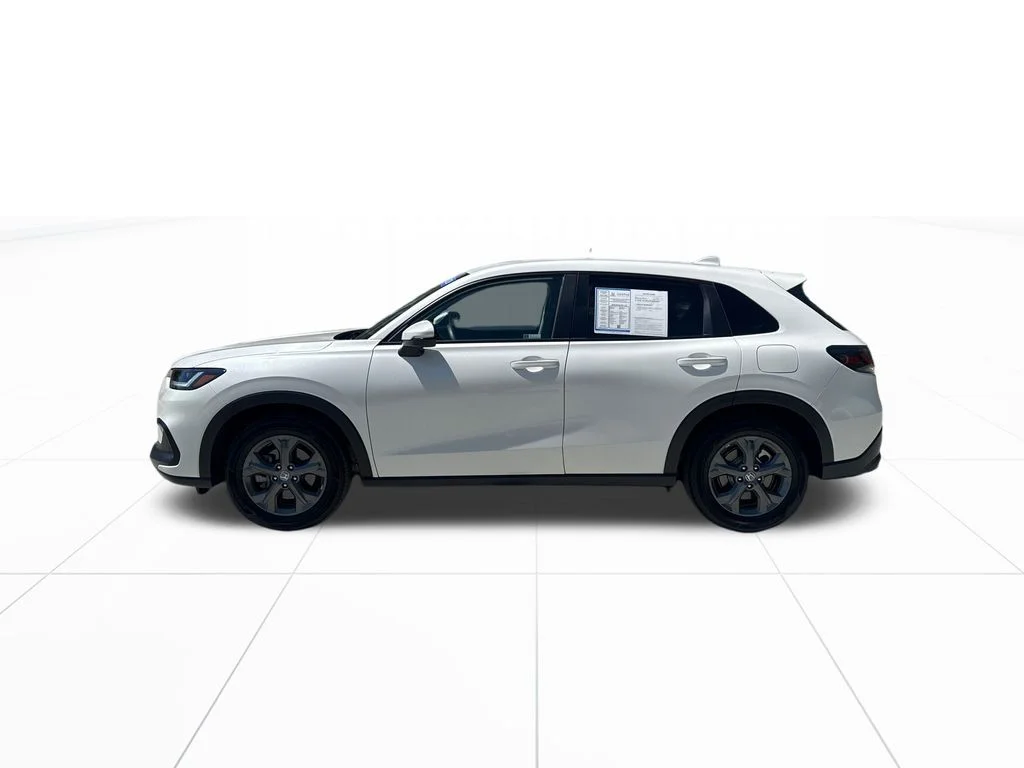 Certified Used 2026 Platinum White Pearl Honda 2WD LX image 5