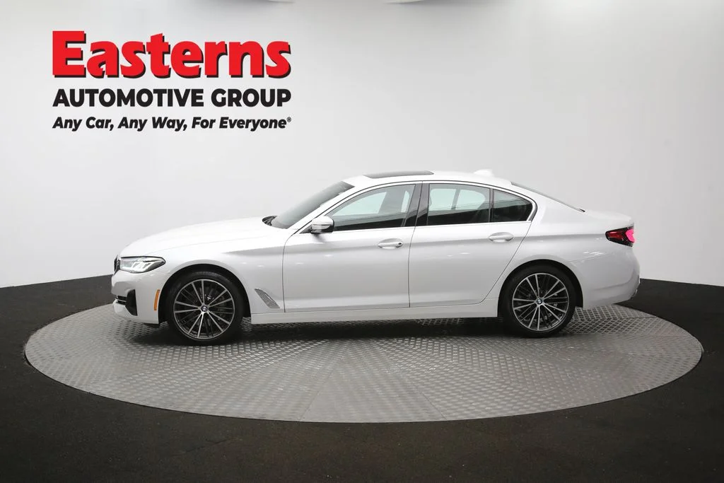 Used 2022 White BMW 530i xDrive image 63
