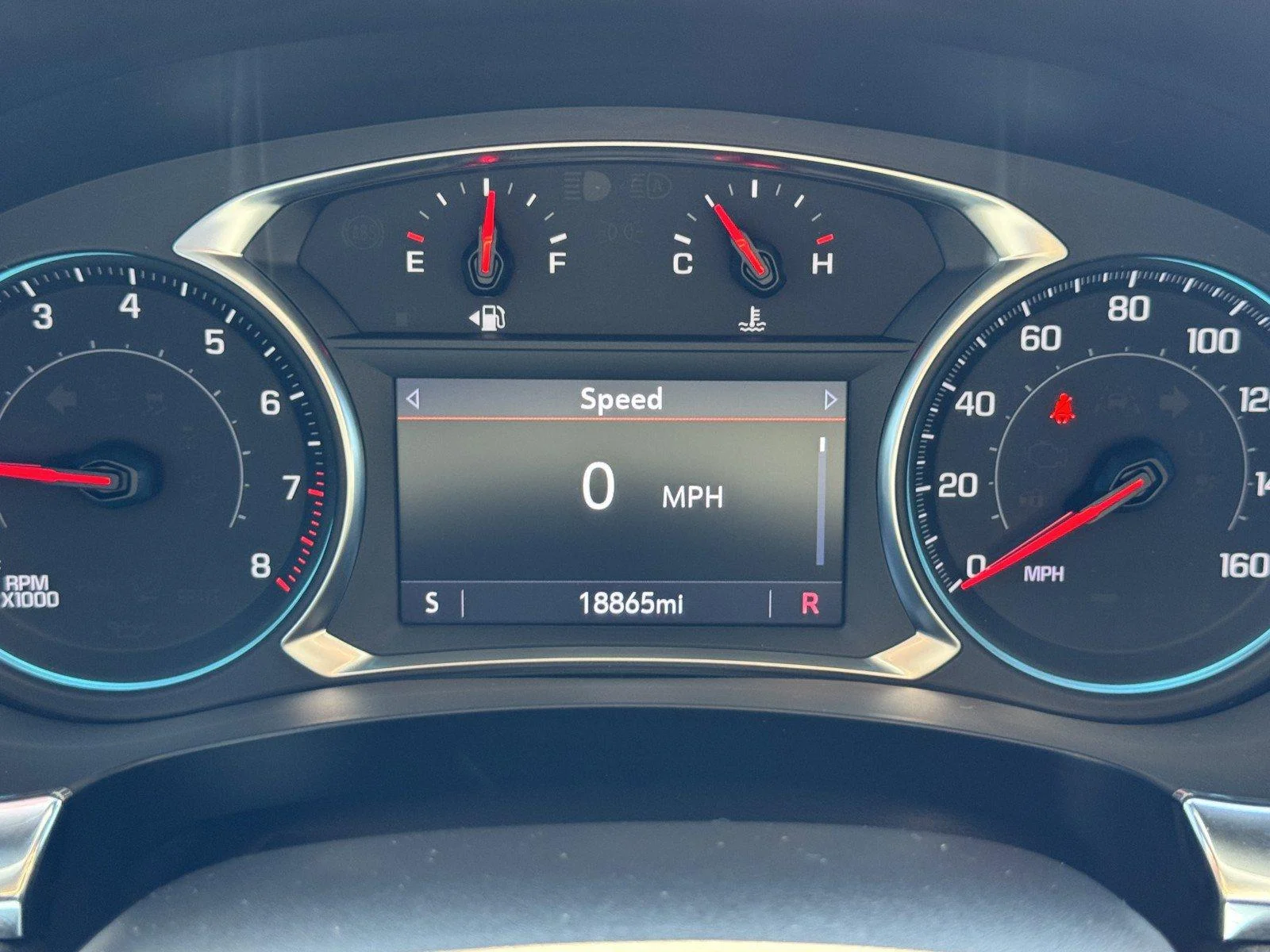Used 2023 SUMMIT WHITE Chevrolet LT Cloth image 21