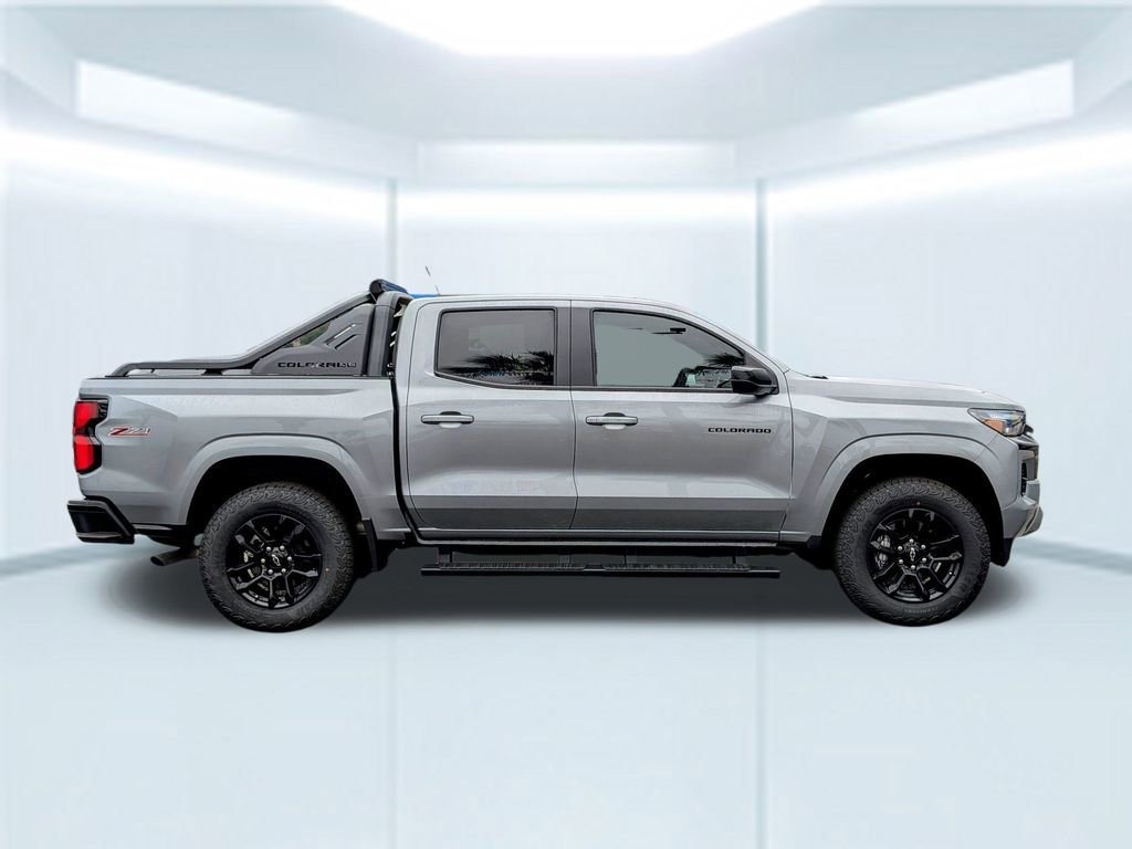 2025 Chevrolet Colorado Z71 - Photo 7