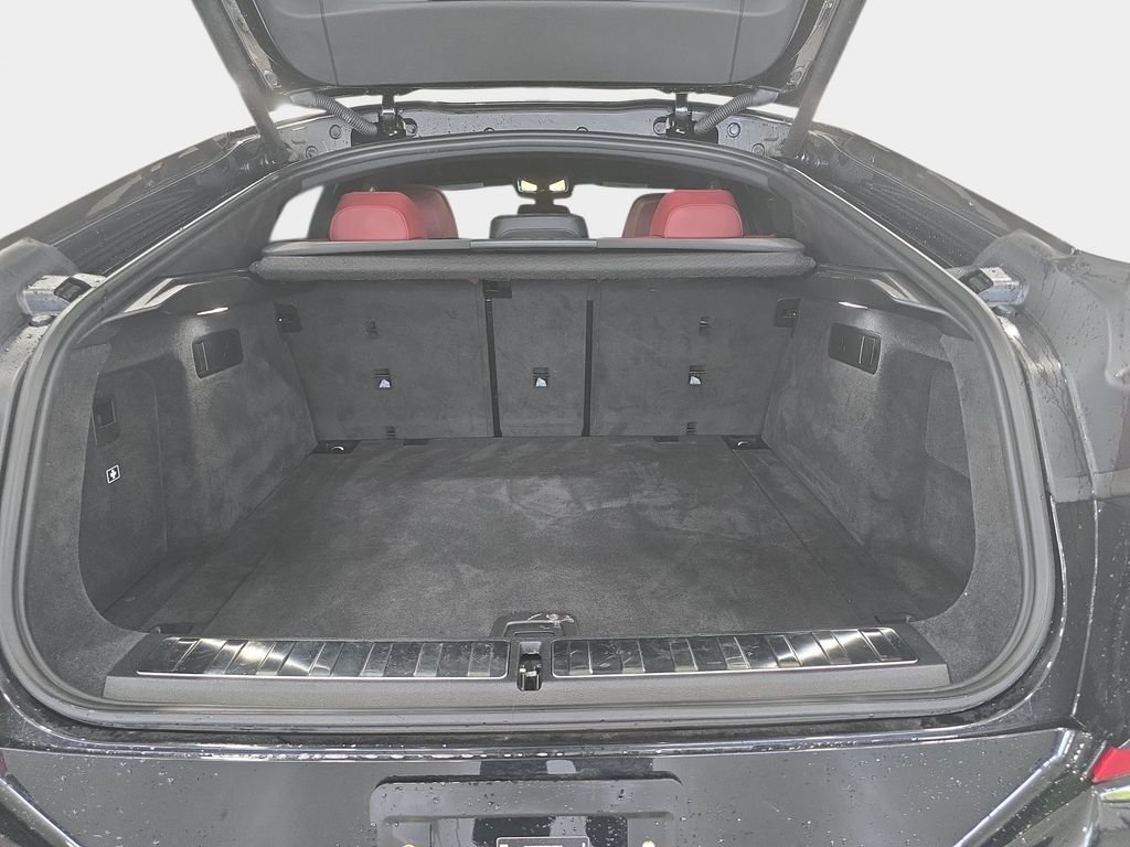 Certified Used 2026 Black Sapphire Metallic BMW xDrive40i image 10