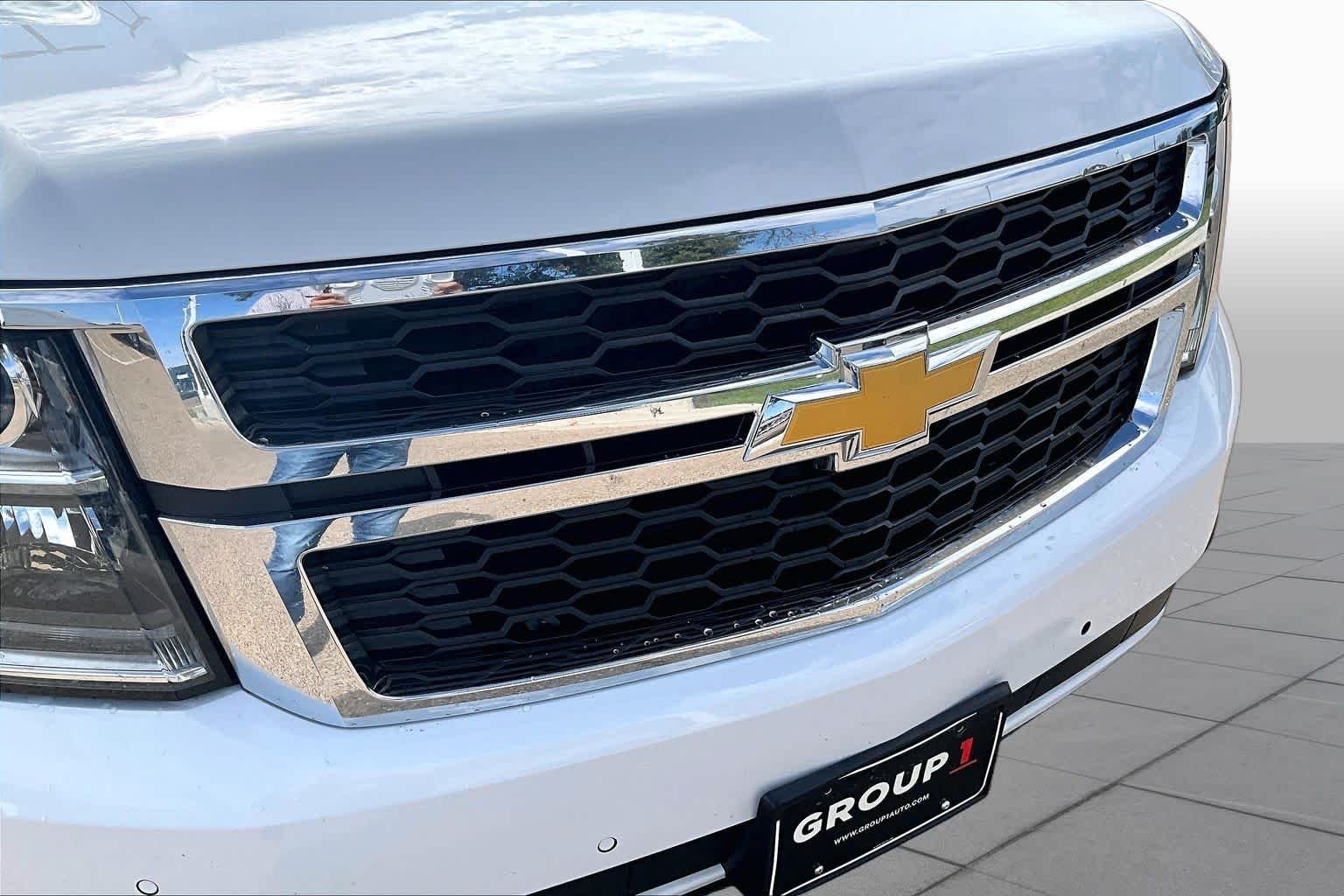 Used 2019 Summit White Chevrolet LT image 36