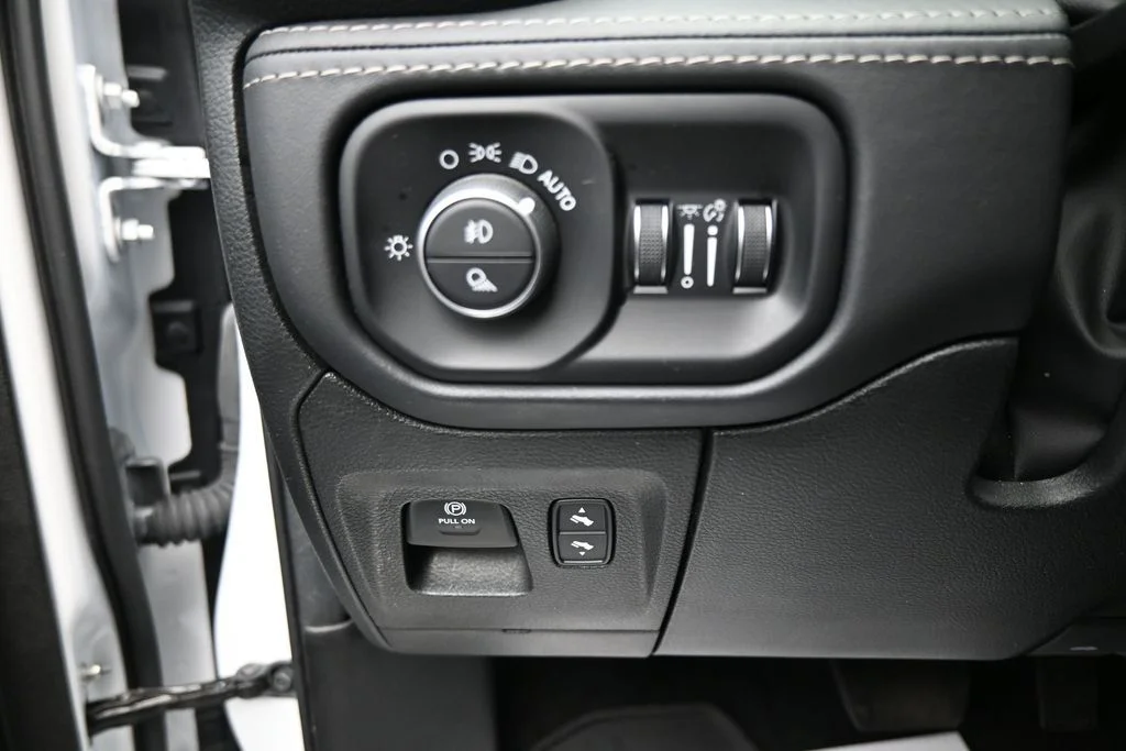 Used 2023 White Ram Limited image 12